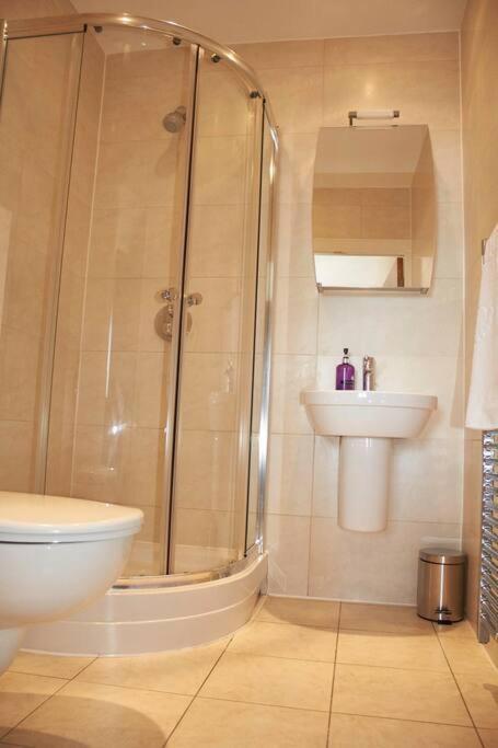 The Beach Suite Southport Exteriör bild
