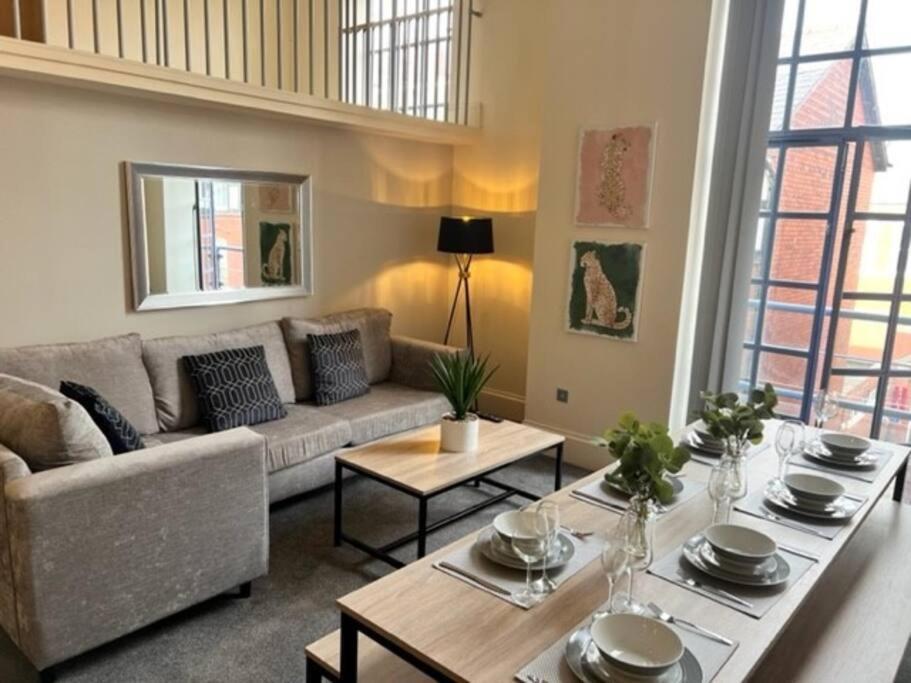 The Beach Suite Southport Exteriör bild